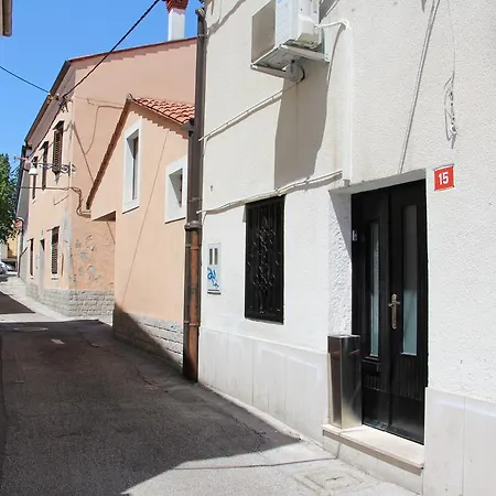 House For Rent Koper